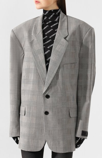 Шерстяной жакет VETEMENTS серого цвета по цене 162000 руб., арт. SS20JA106 1201/W/GREY CHECK, фото 3 Шерстяной жакет VETEMENTS, арт. SS20JA106 1201/W/GREY CHECK, фото 3