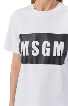 Женская хлопковая футболка MSGM белого цвета, арт. 2000MDM520 200002 | Фото 5 (Рукава: Короткие; Длина (для топов): Стандартные; Материал внешний: Хлопок; Стили: Спорт-шик; Драгоценные камни: Проставлено; Материал сплава: Проставлено; Принт: С принтом)
