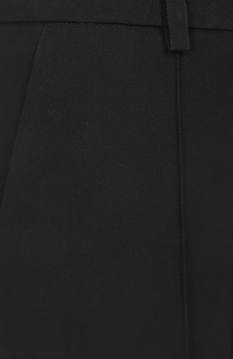 Женские брюки из вискозы BALMAIN черного цвета, арт. EF0P0160/VB00 | Фото 6 (Материал внешний: Вискоза; Силуэт Ж (брюки и джинсы): Широкие; Случай: Формальный; Женское Кросс-КТ: Брюки-одежда; Стили: Классический; Длина (брюки, джинсы): Стандартные)