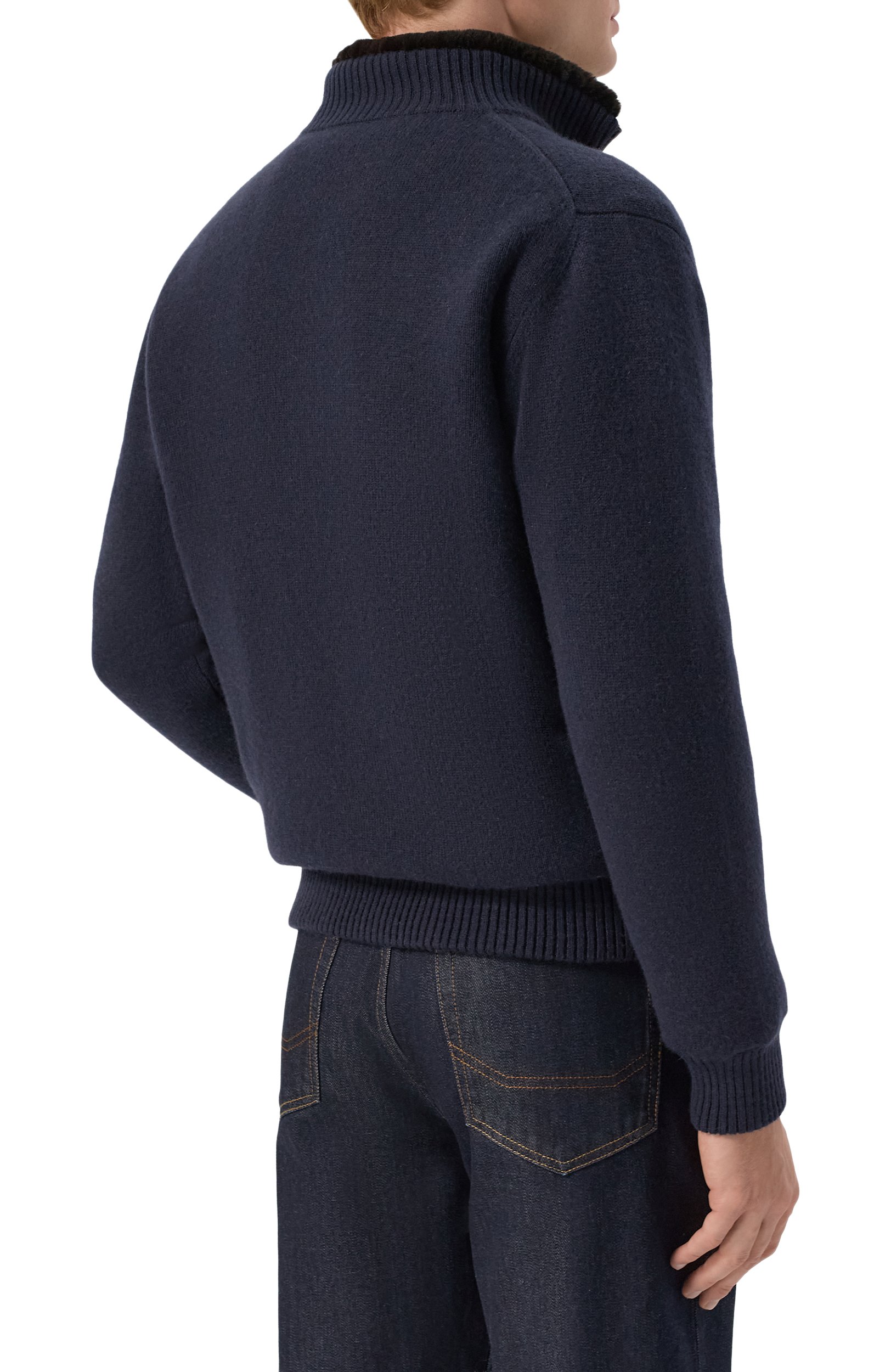 Кашемировый кардиган ANDREA CAMPAGNA темно-синего цвета по цене 668500 руб., арт. WU26WS510-09CNRS/FWSPC1, фото 4 Кашемировый кардиган ANDREA CAMPAGNA, арт. WU26WS510-09CNRS/FWSPC1, фото 4