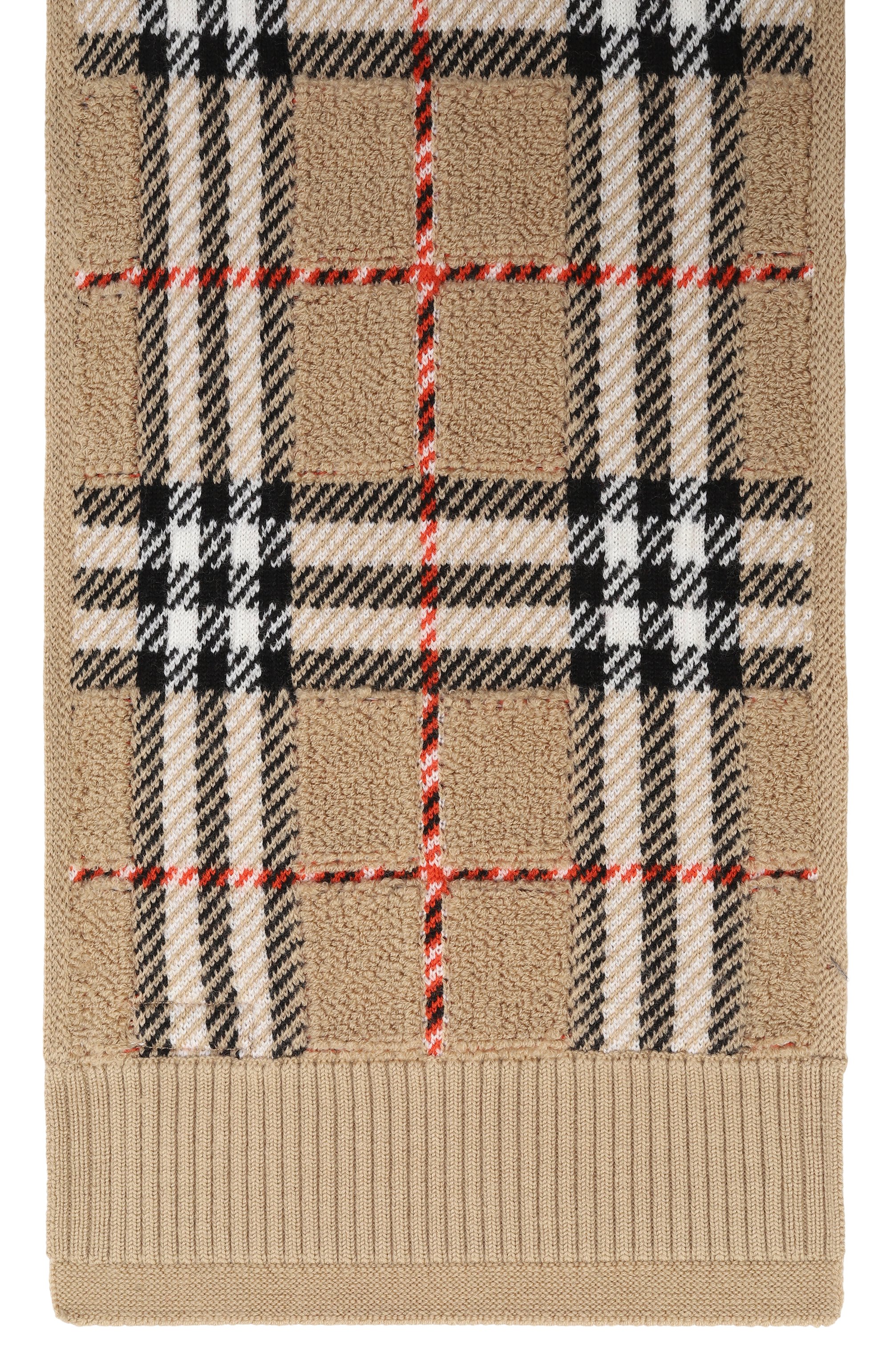 Шерстяной шарф BURBERRY бежевого цвета по цене 33300 руб., арт. 8105878, фото 3 Шерстяной шарф BURBERRY, арт. 8105878, фото 3