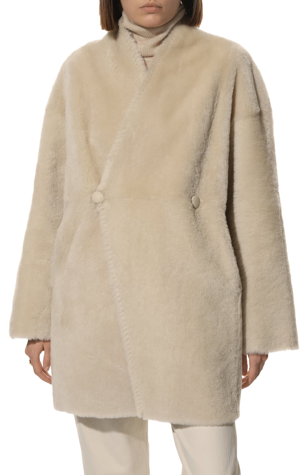 Шуба из овчины ALINE кремового цвета по цене 250000 руб., арт. AL22FW010907, фото 3 Шуба из овчины ALINE, арт. AL22FW010907, фото 3