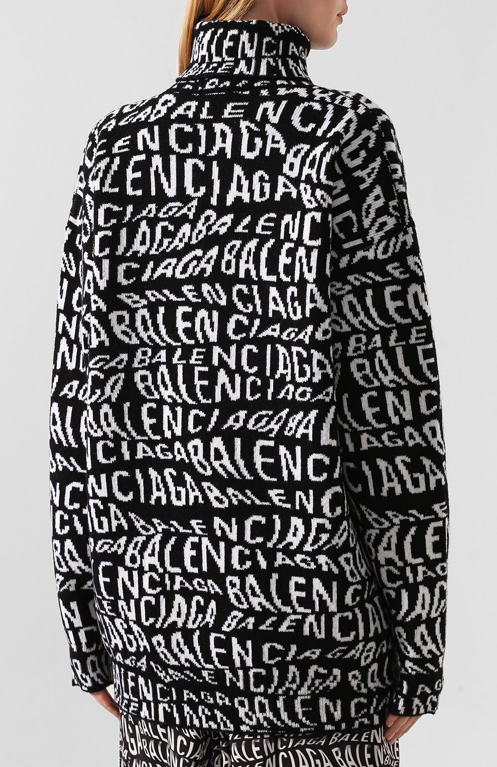 Шерстяной свитер BALENCIAGA черно-белого цвета по цене 81950 руб., арт. 583101/T1537, фото 4 Шерстяной свитер BALENCIAGA, арт. 583101/T1537, фото 4