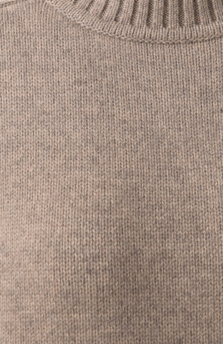 Женский кашемировый свитер EXTREME CASHMERE бежевого цвета, арт. 167-037-01-FE-01 | Фото 6 (Материал внешний: Шерсть, Кашемир; Рукава: Длинные; Длина (для топов): Стандартные; Стили: Кэжуэл; Женское Кросс-КТ: Свитер-одежда)