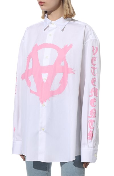 Хлопковая рубашка VETEMENTS белого цвета по цене 103000 руб., арт. UE52SH360W 1000/W, фото 3 Хлопковая рубашка VETEMENTS, арт. UE52SH360W 1000/W, фото 3