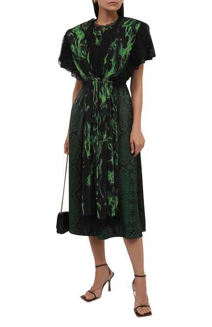 Женское платье VETEMENTS темно-зеленого цвета, арт. WA52DR600G 2607/GREEN SM0KE/GREEN PYTH0N | Фото 2 (Материал внешний: Синтетический материал; Стили: Гламурный; Женское Кросс-КТ: Платье-одежда; Случай: Повседневный; Рукава: Короткие; Длина Ж (юбки, платья, шорты): Миди; Материал сплава: Проставлено; Драгоценные камни: Проставлено)