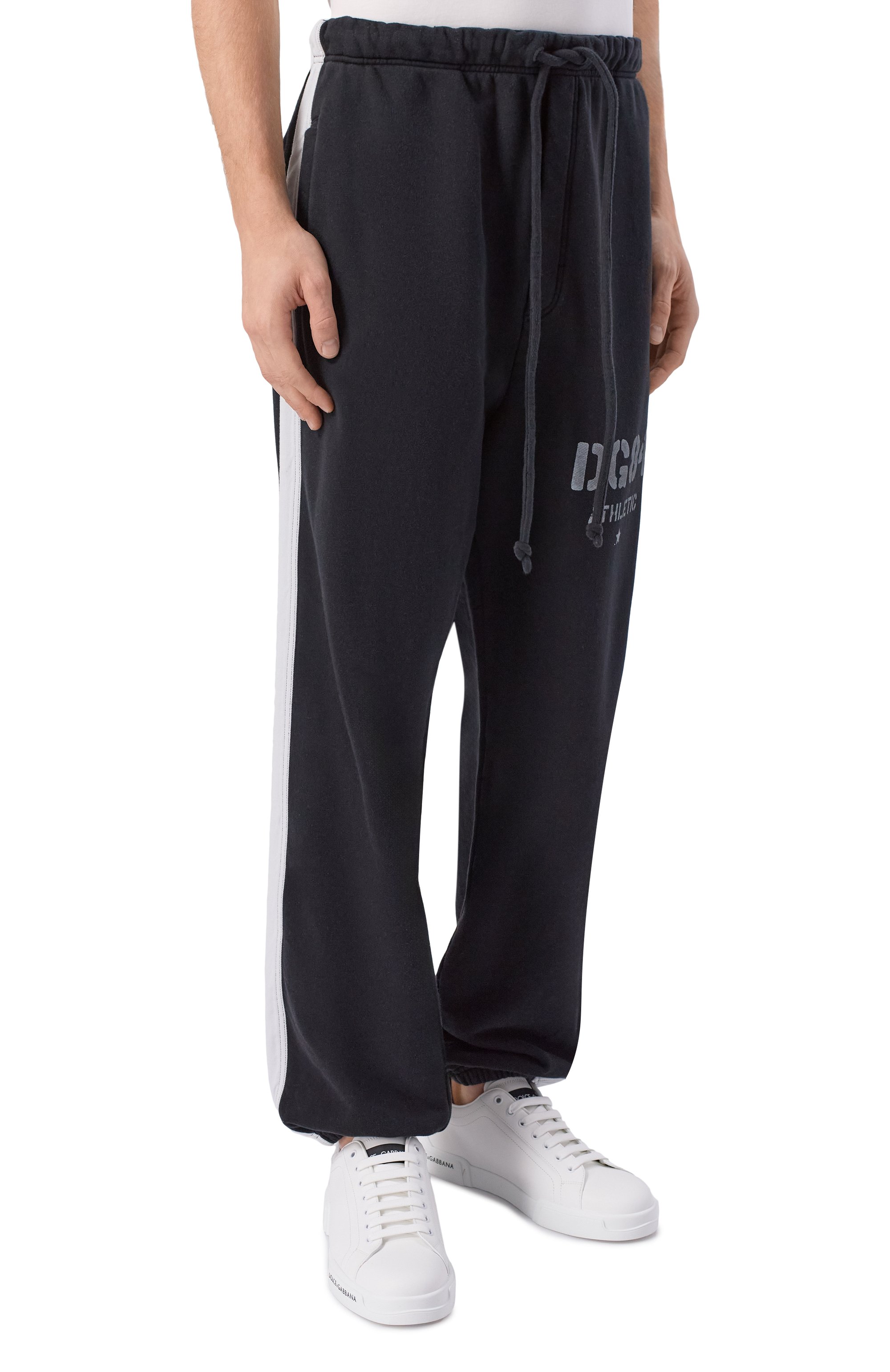 Хлопковые джоггеры DOLCE & GABBANA черного цвета по цене 111500 руб., арт. GP1K5T/G7PPD, фото 3 Хлопковые джоггеры DOLCE & GABBANA, арт. GP1K5T/G7PPD, фото 3