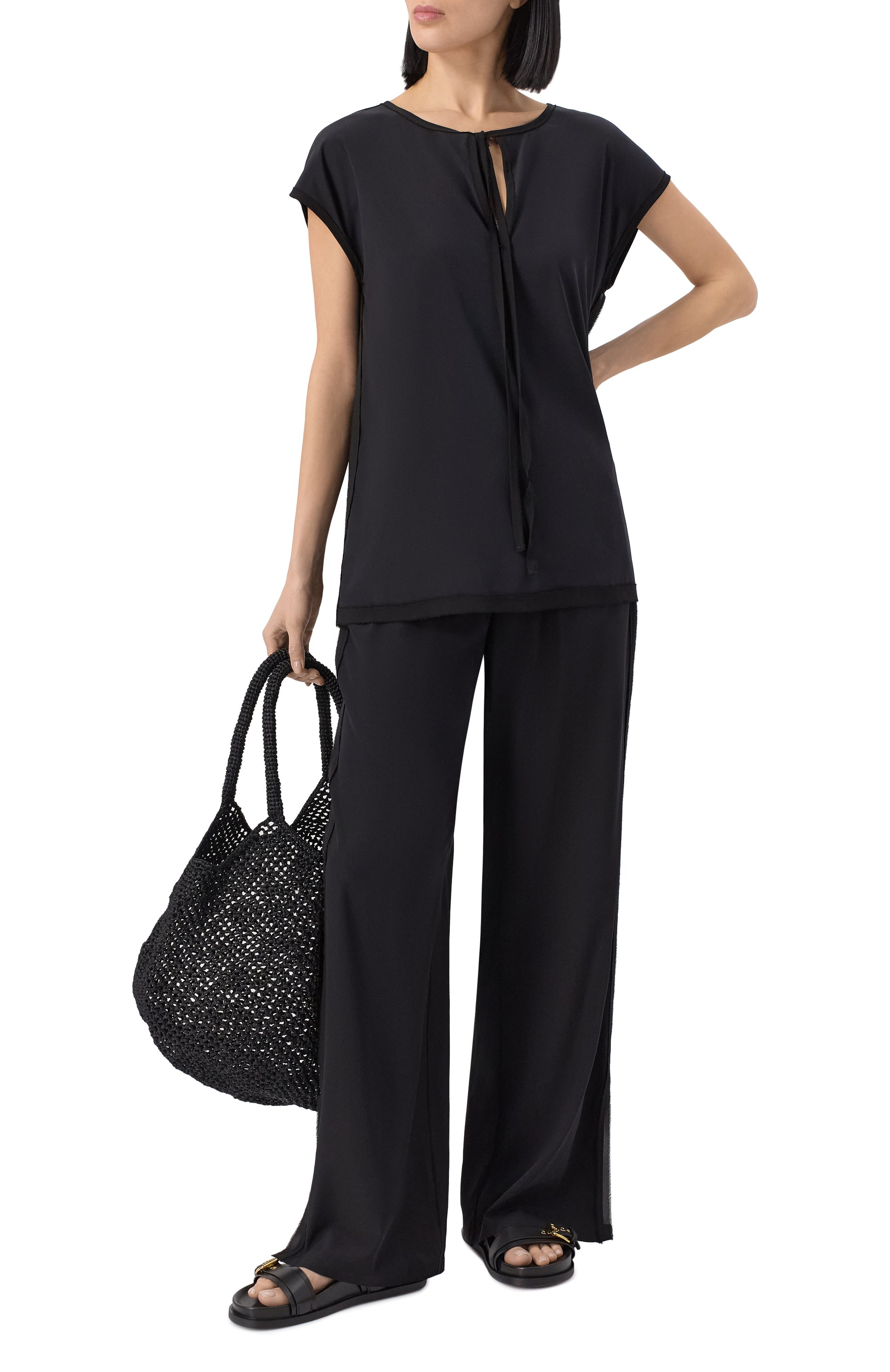 Шелковый топ SHAN черного цвета по цене 76410 руб., арт. 42521-60, фото 2 Шелковый топ SHAN, арт. 42521-60, фото 2