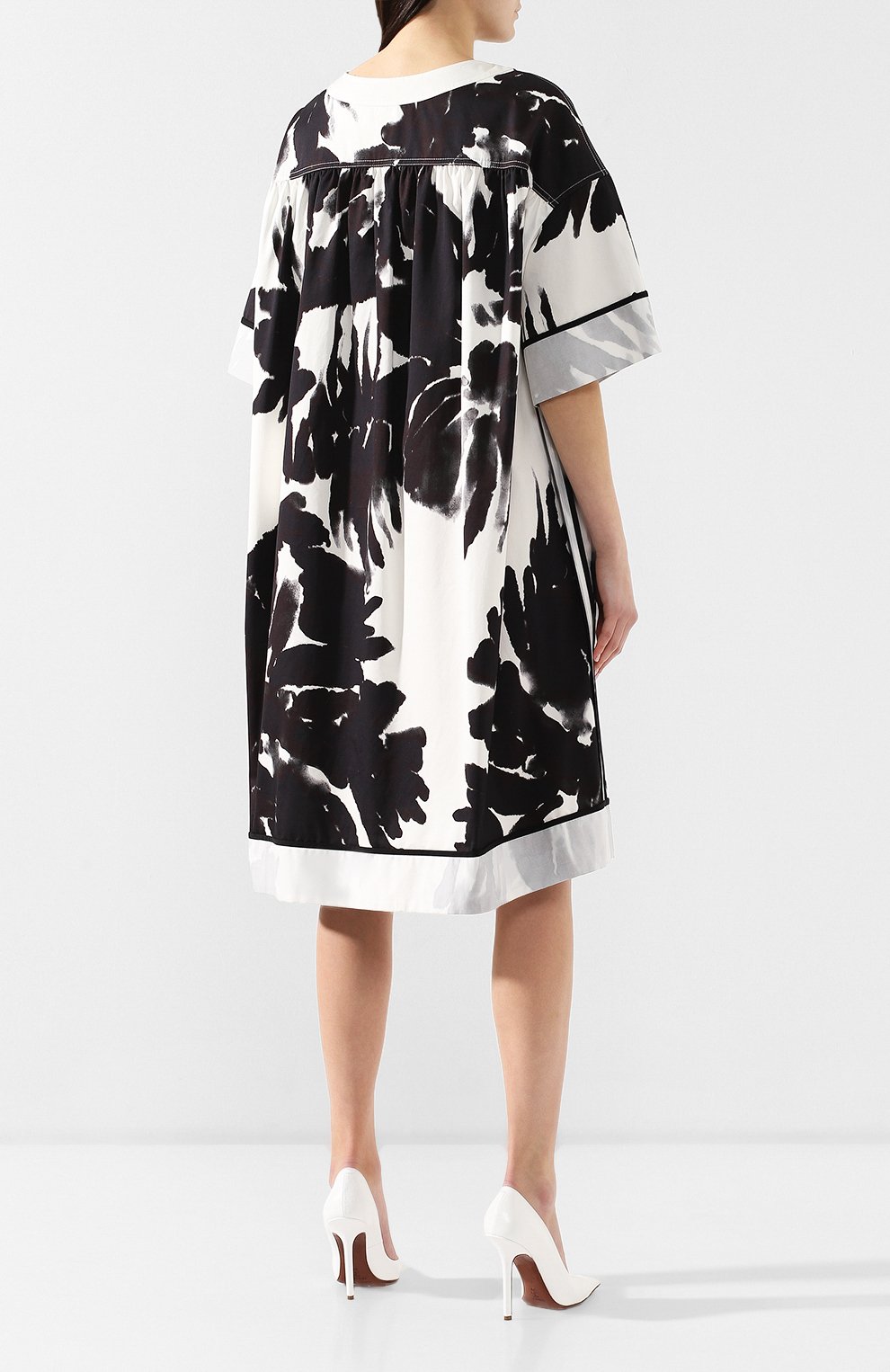 Хлопковое платье DRIES VAN NOTEN черно-белого цвета по цене 96550 руб., арт. 191-31012-7101, фото 4 Хлопковое платье DRIES VAN NOTEN, арт. 191-31012-7101, фото 4