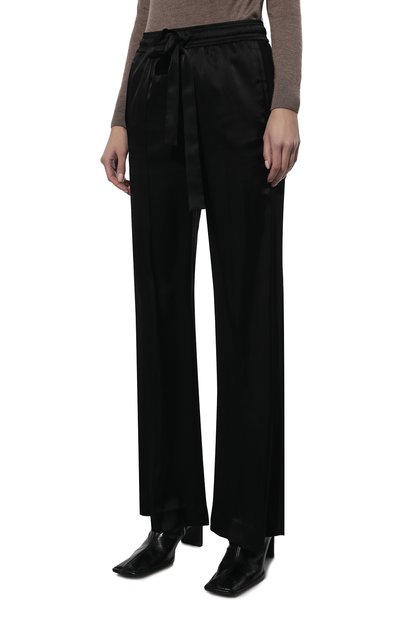 Брюки DOROTHEE SCHUMACHER черного цвета по цене 37050 руб., арт. 548901/SATIN PERFECTI0N, фото 3 Брюки DOROTHEE SCHUMACHER, арт. 548901/SATIN PERFECTI0N, фото 3