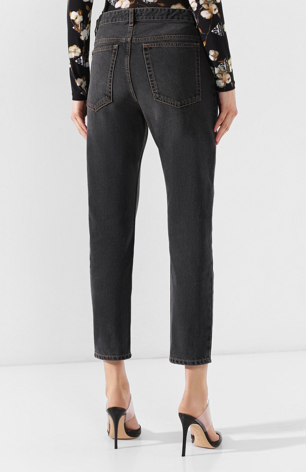 Укороченные джинсы ISABEL MARANT ETOILE черного цвета по цене 23350 руб., арт. PA1135-19P013E/NEA, фото 4 Укороченные джинсы ISABEL MARANT ETOILE, арт. PA1135-19P013E/NEA, фото 4