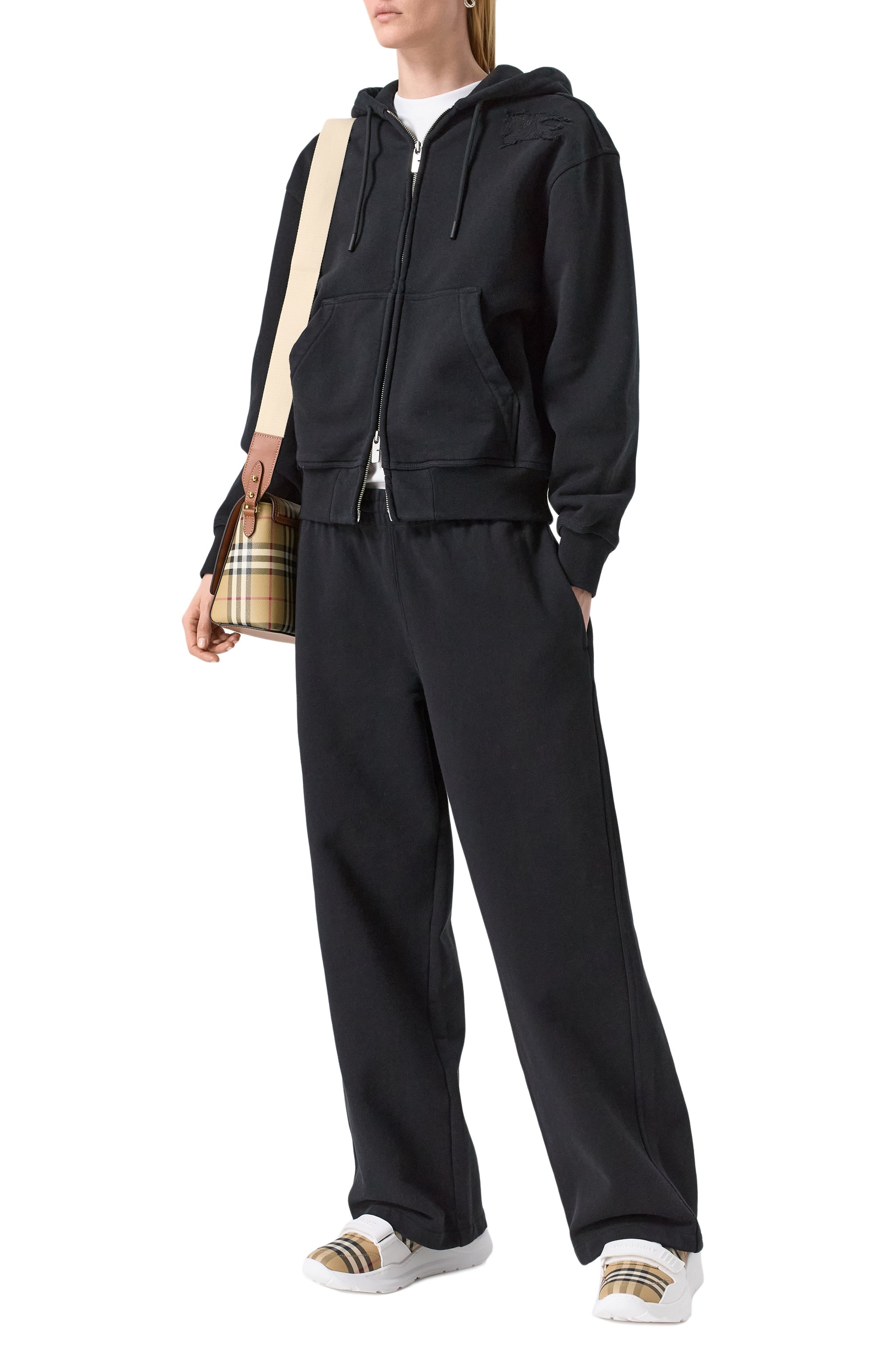 Хлопковая толстовка BURBERRY черного цвета по цене 94600 руб., арт. 8100745, фото 2 Хлопковая толстовка BURBERRY, арт. 8100745, фото 2