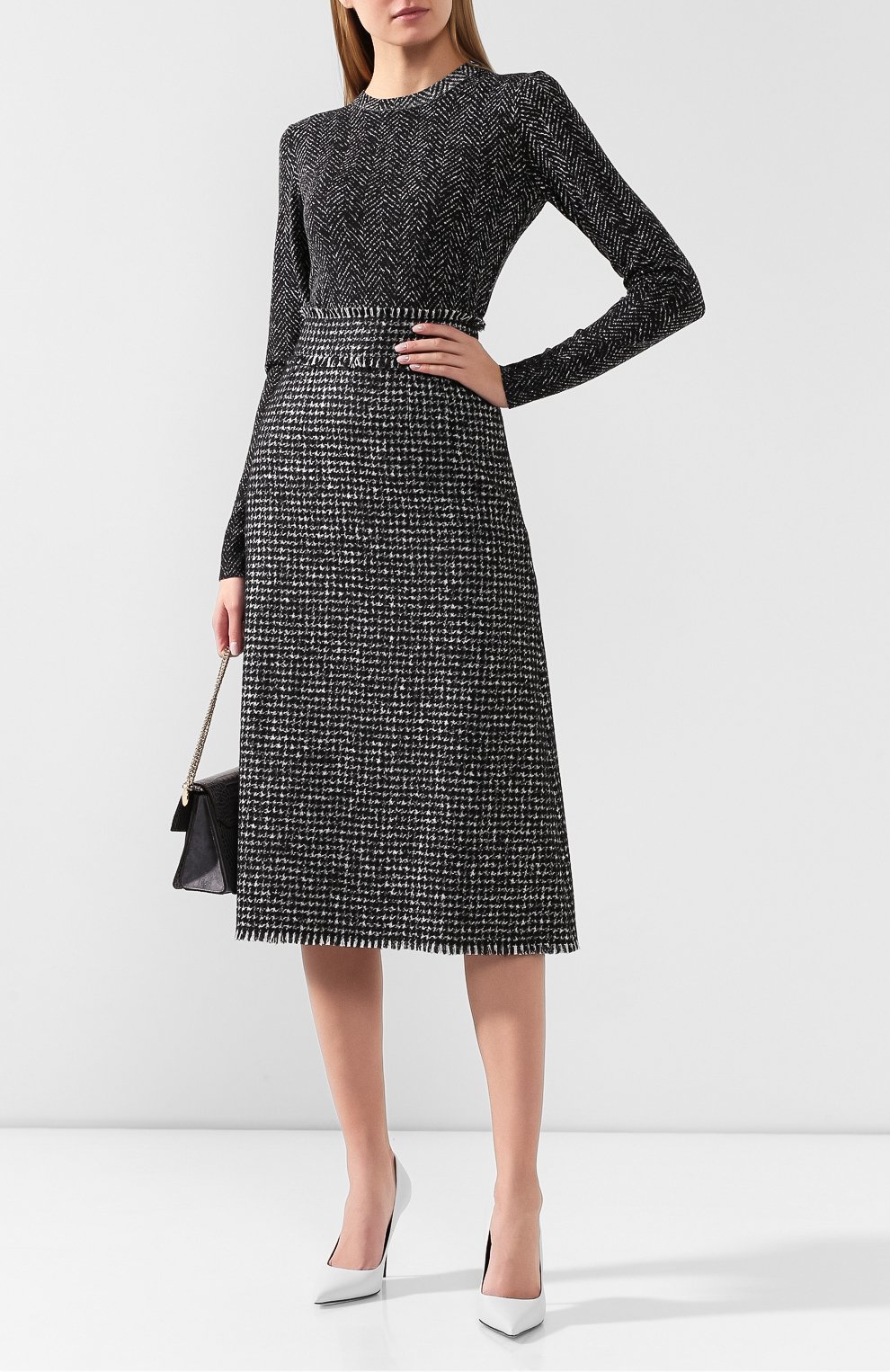 Юбка из смеси шерсти и шелка DOLCE & GABBANA серого цвета по цене 125000 руб., арт. F4BMST/FMMEZ, фото 2 Юбка из смеси шерсти и шелка DOLCE & GABBANA, арт. F4BMST/FMMEZ, фото 2