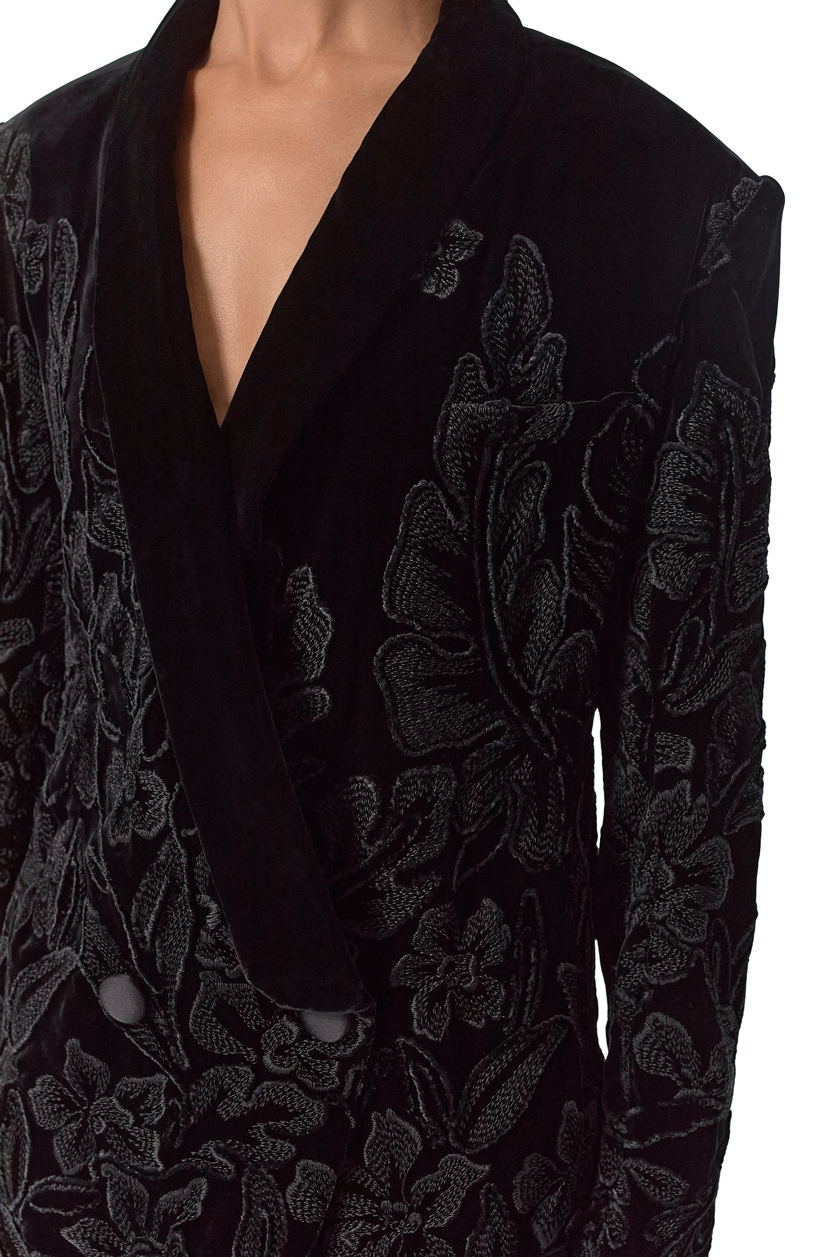 Бархатный жакет BALMAIN черного цвета по цене 514500 руб., арт. HF1SJ151/MI64, фото 5 Бархатный жакет BALMAIN, арт. HF1SJ151/MI64, фото 5