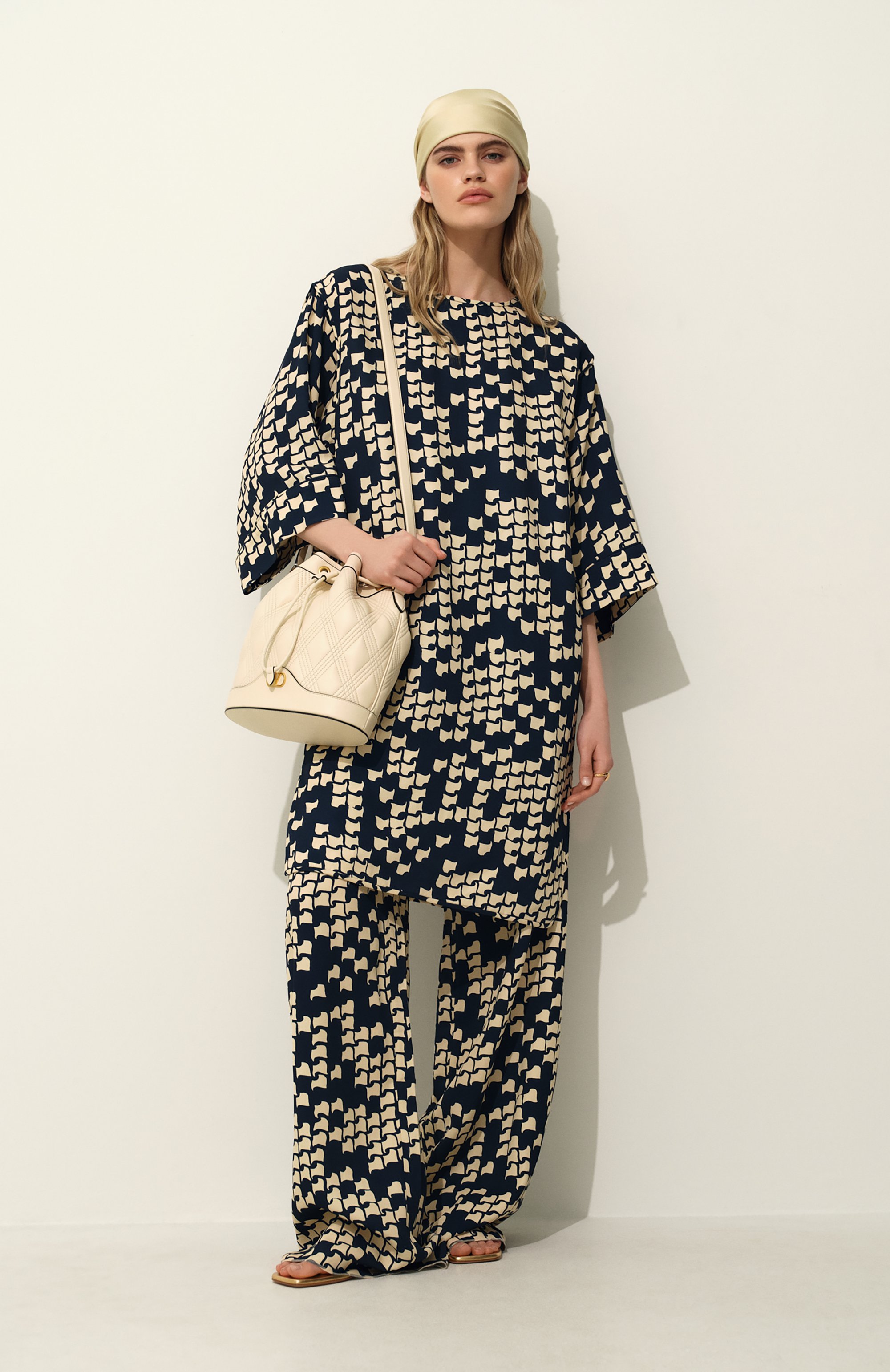 Сумка vlogo signature mini VALENTINO, арт. ZW2P0T83/HPF, фото 8