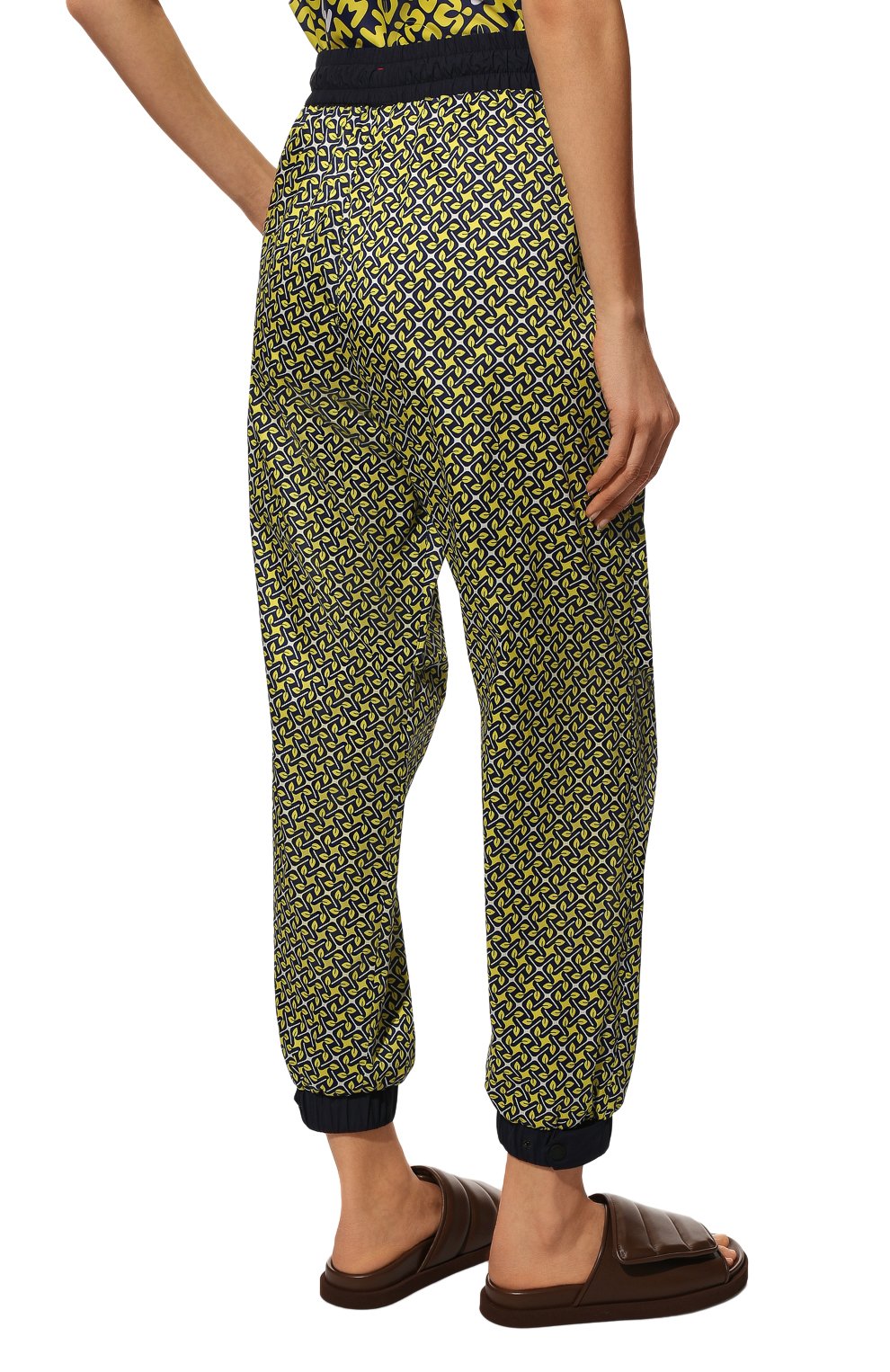 Джоггеры MONCLER, арт. G2-09J-2A000-01-595N1, фото 4