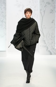 Мужская сумка-тоут neo classic large BALENCIAGA черного цвета, арт. 638531/11R17 | Фото 9 (Размер: large; Материал: Натуральная кожа; Материал сплава: Проставлено; Драгоценные камни: Проставлено)