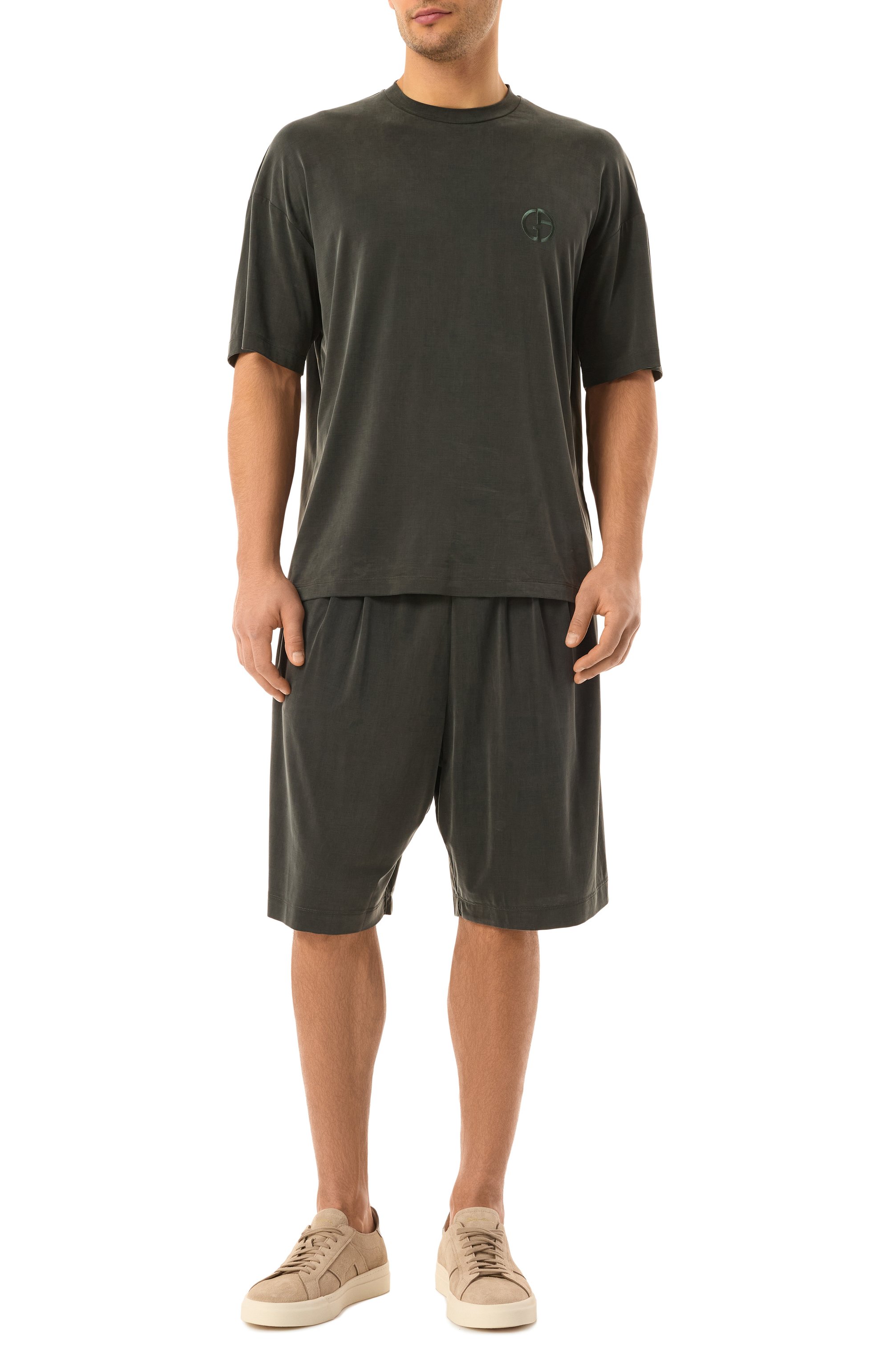 Футболка GIORGIO ARMANI темно-зеленого цвета по цене 67300 руб., арт. GM001246/TE13613, фото 2 Футболка GIORGIO ARMANI, арт. GM001246/TE13613, фото 2