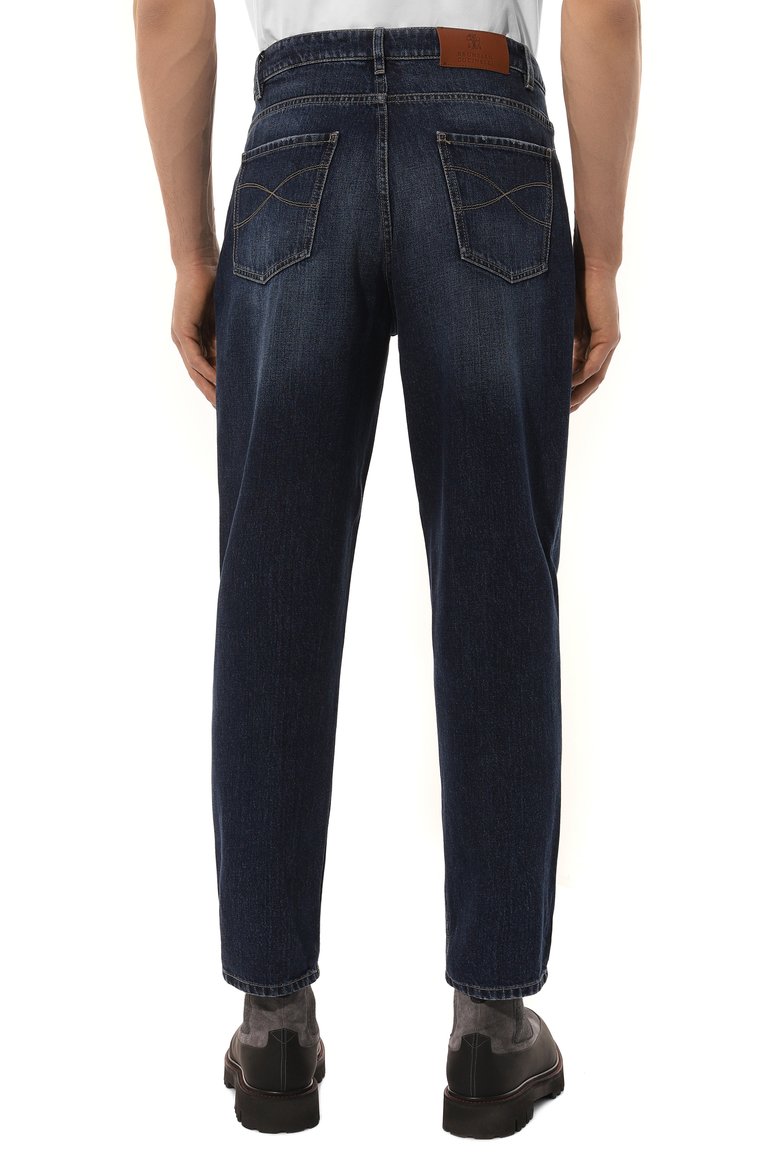 Мужские джинсы straight fit BRUNELLO CUCINELLI темно-синего цвета, арт. M074PR2200 | Фото 4 (Длина (брюки, джинсы): Стандартные; Материал внешний: Хлопок, Деним; Кросс-КТ: Деним; Силуэт М (брюки): Прямые; Детали: Делаве; Стили: Повседневный; Автоматизация состава: Проставлено; Автоматизация ТО: Проставлено)