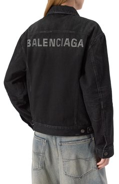Женская джинсовая куртка BALENCIAGA черного цвета, арт. 818521/TRWA8 | Фото 4 (Материал внешний: Хлопок, Деним; Рукава: Длинные; Длина (верхняя одежда): Короткие; Кросс-КТ: Куртка, Деним, Легкие; Стили: Гранж; Автоматизация ТО: Проставлено; Автоматизация состава: Проставлено)