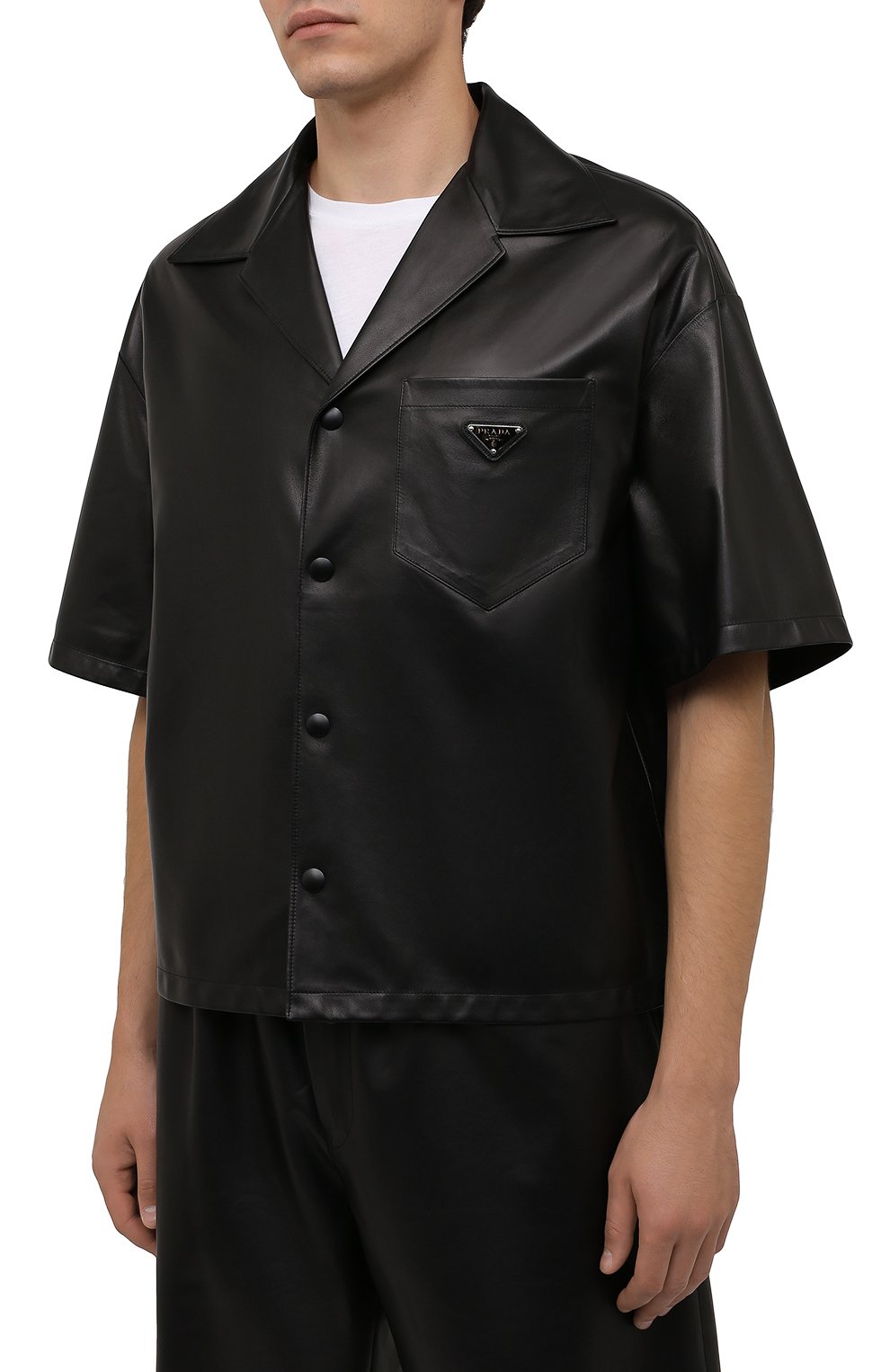 Кожаная рубашка PRADA черного цвета по цене 330000 руб., арт. UPC176-1WDV-F0002, фото 3 Кожаная рубашка PRADA, арт. UPC176-1WDV-F0002, фото 3