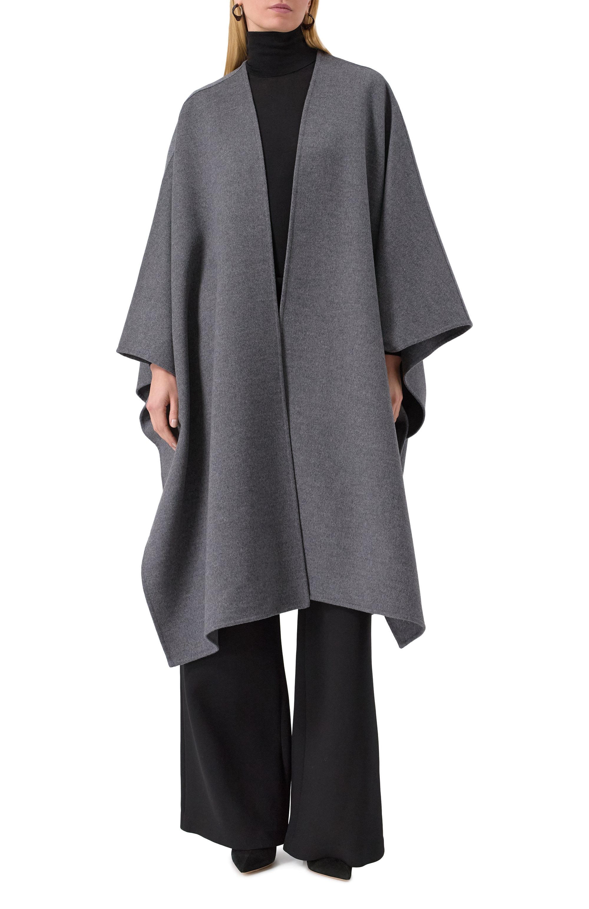 Пончо из шерсти и кашемира VALENTINO серого цвета по цене 539500 руб., арт. 5B3CG4728MA, фото 3 Пончо из шерсти и кашемира VALENTINO, арт. 5B3CG4728MA, фото 3