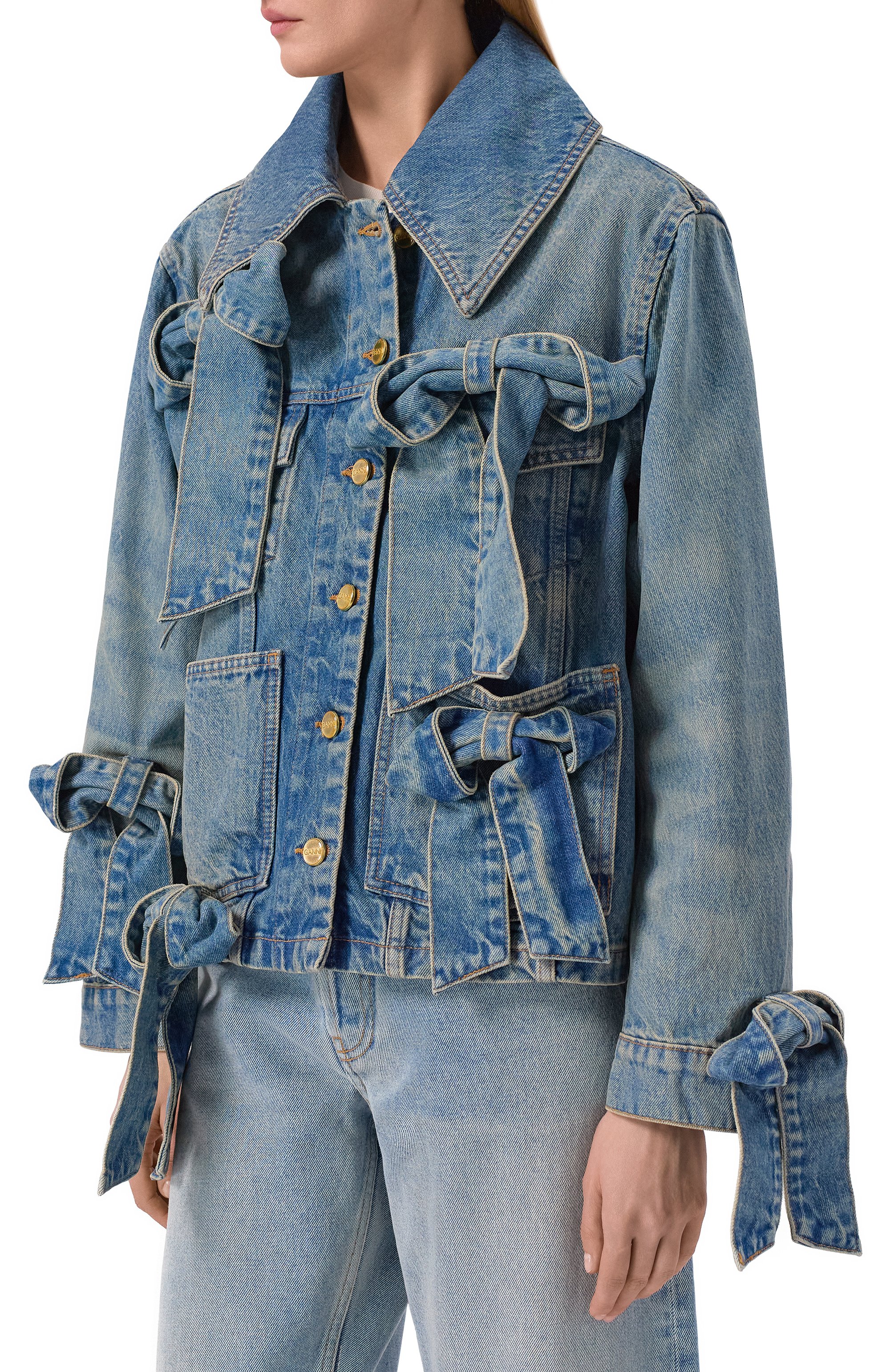 Джинсовая куртка GANNI синего цвета по цене 59950 руб., арт. A1010057, фото 3 Джинсовая куртка GANNI, арт. A1010057, фото 3