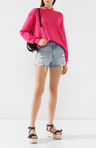 Джинсовые шорты RAG AND BONE голубого цвета по цене 14300 руб., арт. W1953EKITWH, фото 2 Джинсовые шорты RAG AND BONE, арт. W1953EKITWH, фото 2