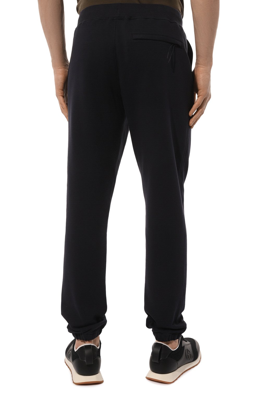 Хлопковые джоггеры C.P. COMPANY темно-синего цвета по цене 28750 руб., арт. 14CMSP135A-005086W, фото 4 Хлопковые джоггеры C.P. COMPANY, арт. 14CMSP135A-005086W, фото 4