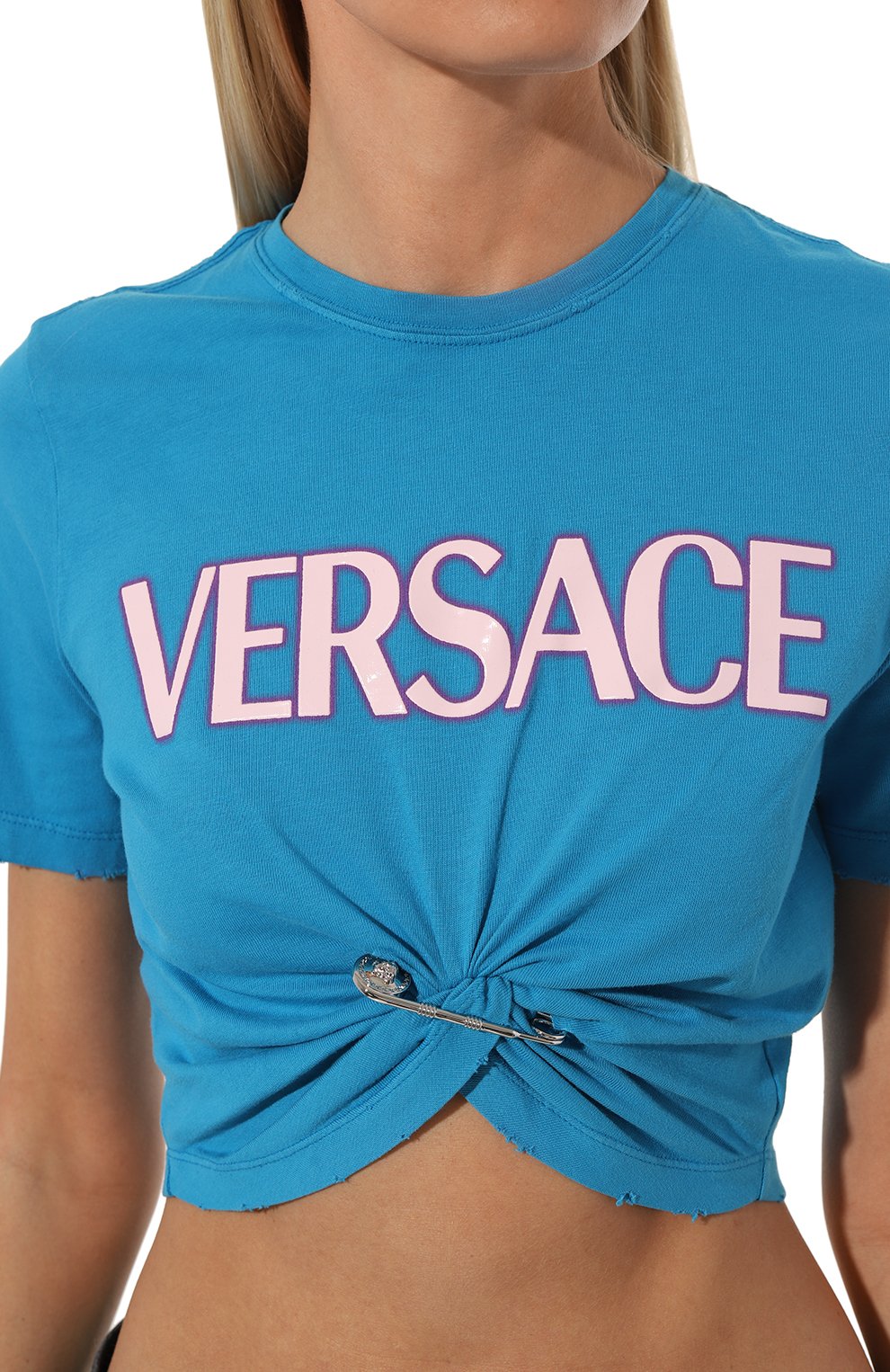 Хлопковая футболка VERSACE голубого цвета по цене 65450 руб., арт. 1011331/1A08262, фото 5 Хлопковая футболка VERSACE, арт. 1011331/1A08262, фото 5