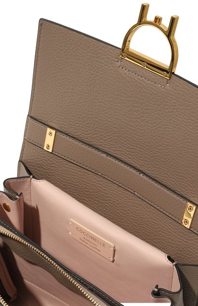 Сумка arlettis COCCINELLE бежевого цвета по цене 41800 руб., арт. E1MD5120701, фото 5 Сумка arlettis COCCINELLE, арт. E1MD5120701, фото 5