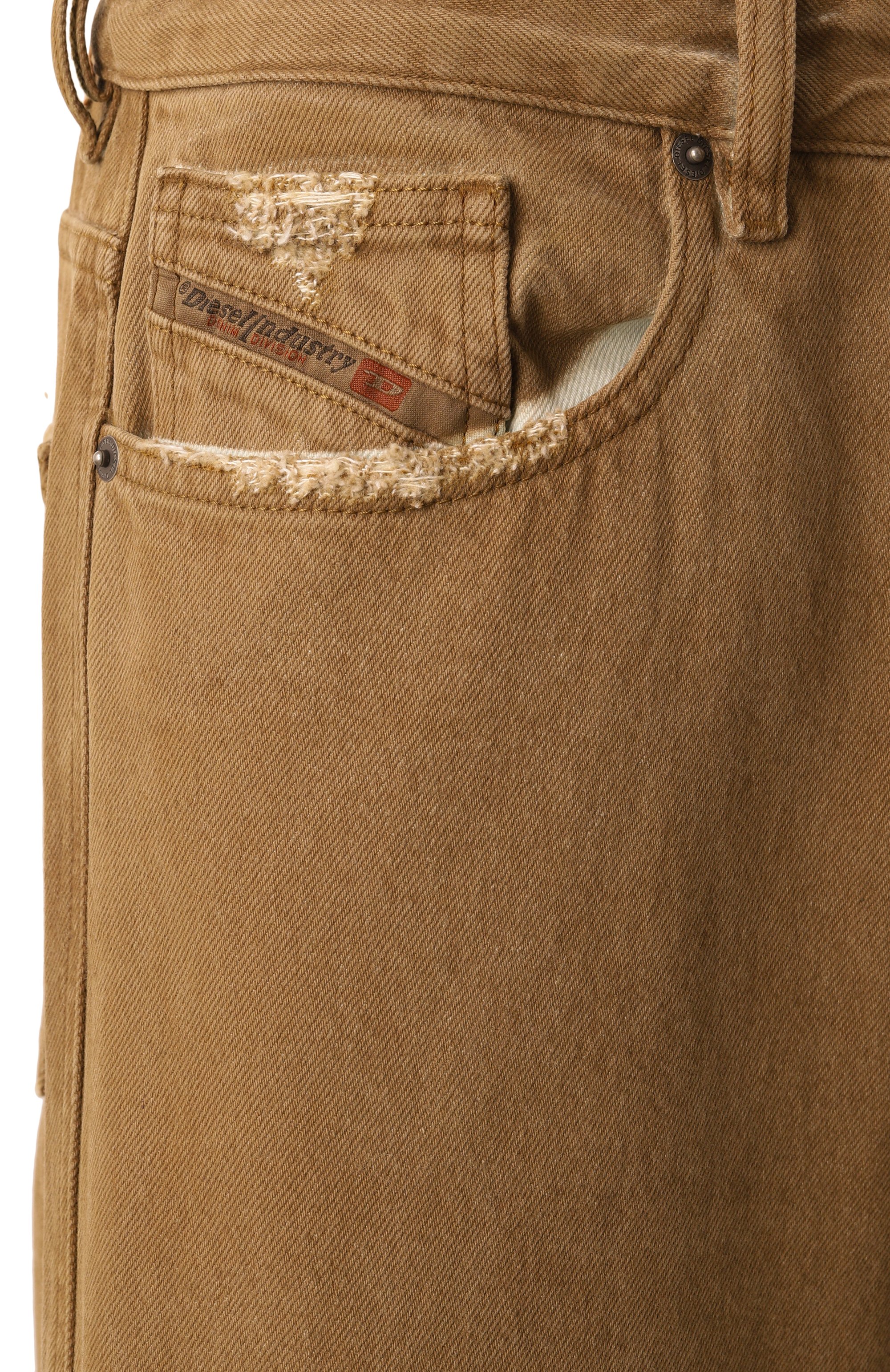 Джинсы DIESEL светло-коричневого цвета по цене 34350 руб., арт. A06925/09J82, фото 6 Джинсы DIESEL, арт. A06925/09J82, фото 6