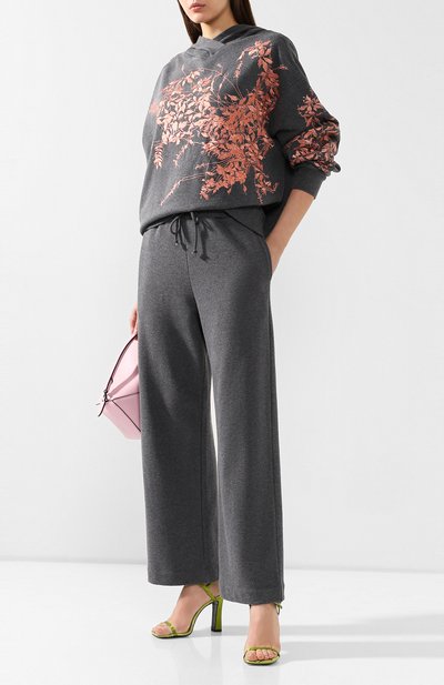Хлопковые брюки DRIES VAN NOTEN серого цвета по цене 21100 руб., арт. 192-11163-8621, фото 2 Хлопковые брюки DRIES VAN NOTEN, арт. 192-11163-8621, фото 2