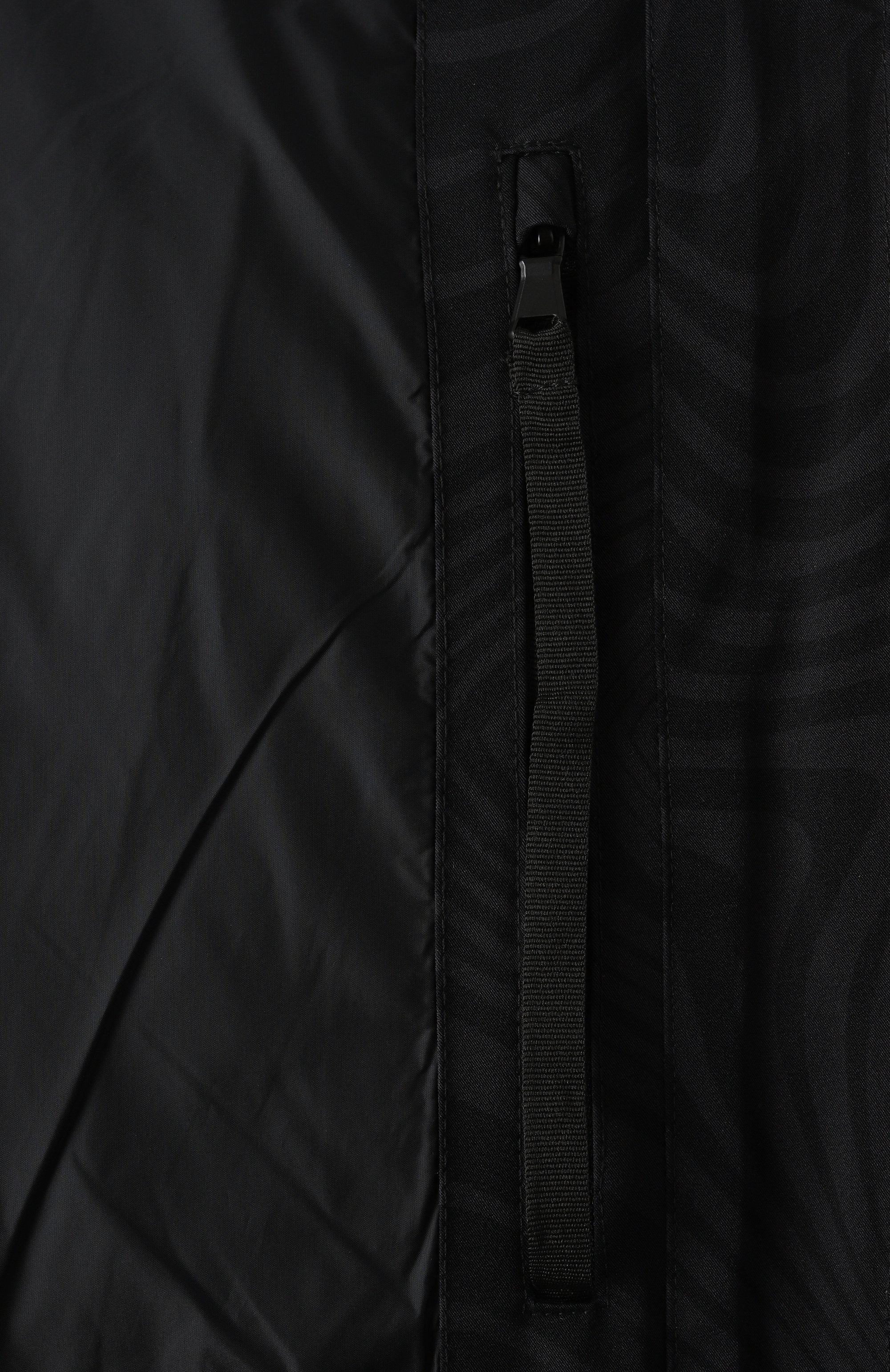 Пуховик EA7 темно-серого цвета по цене 87550 руб., арт. 6DPG18/PNCJZ, фото 7 Пуховик EA7, арт. 6DPG18/PNCJZ, фото 7