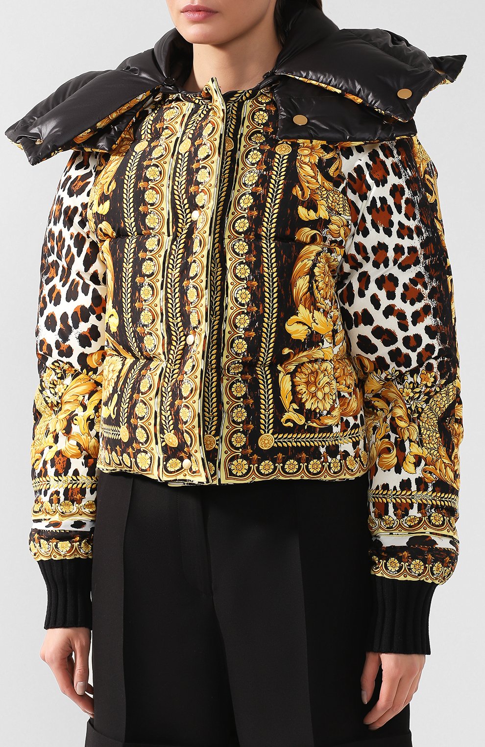 Двусторонняя куртка VERSACE черного цвета по цене 329500 руб., арт. A80772/A223395, фото 6 Двусторонняя куртка VERSACE, арт. A80772/A223395, фото 6