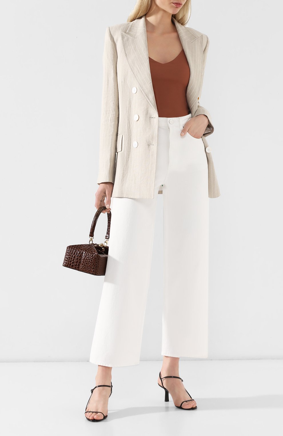 Джинсы TOTEME белого цвета по цене 17400 руб., арт. FLAIR DENIM 1902-1426/WHITE, фото 2 Джинсы TOTEME, арт. FLAIR DENIM 1902-1426/WHITE, фото 2