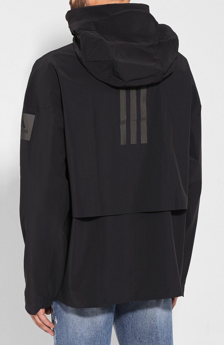 Мужская куртка myshelter ADIDAS ORIGINALS черного цвета, арт. DZ1413 | Фото 6 (Материал внешний: Синтетический материал; Рукава: Длинные; Длина (верхняя одежда): Короткие; Мужское Кросс-КТ: Верхняя одежда; Кросс-КТ: Ветровки, Куртка, Легкие; Статус проверки: Проверена категория; Стили: Кэжуэл)