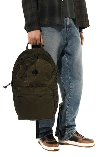 Текстильный рюкзак C.P. COMPANY хаки цвета по цене 26550 руб., арт. 15CMAC145A005269G, фото 2 Текстильный рюкзак C.P. COMPANY, арт. 15CMAC145A005269G, фото 2