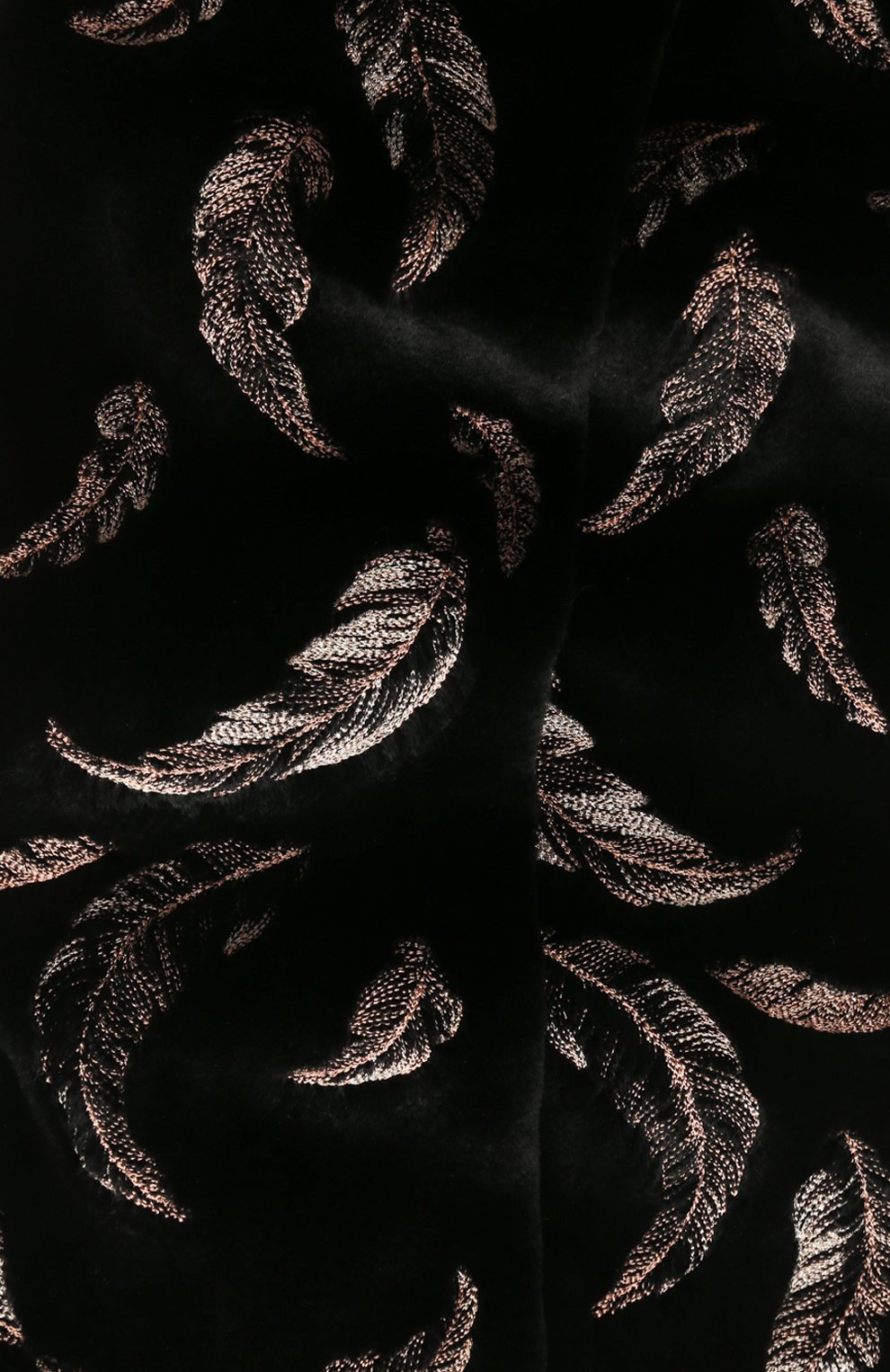 Шарф из меха норки VICTORIA KUSENKOVA черного цвета по цене 55000 руб., арт. 501510059526, фото 2 Шарф из меха норки VICTORIA KUSENKOVA, арт. 501510059526, фото 2