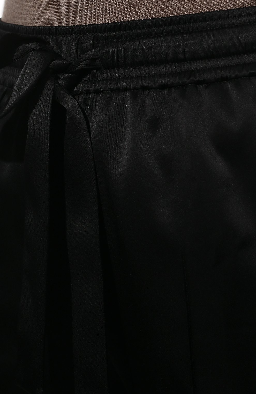 Брюки DOROTHEE SCHUMACHER черного цвета по цене 37050 руб., арт. 548901/SATIN PERFECTI0N, фото 5 Брюки DOROTHEE SCHUMACHER, арт. 548901/SATIN PERFECTI0N, фото 5