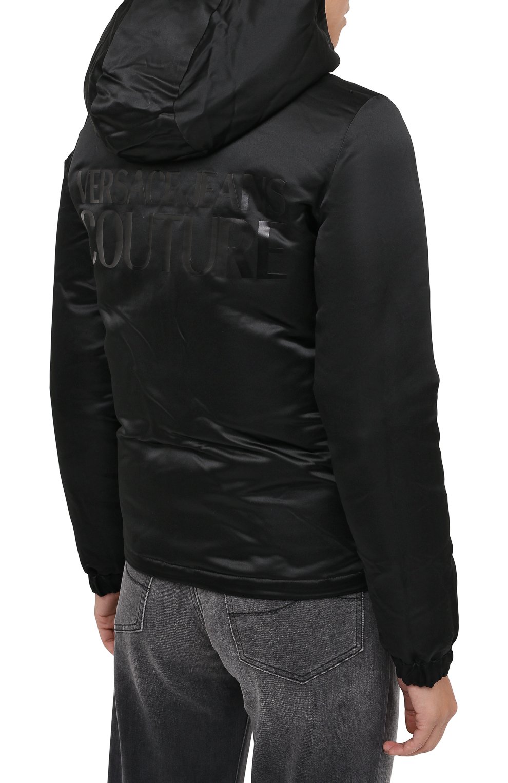 Пуховая куртка VERSACE JEANS COUTURE черного цвета по цене 68150 руб., арт. E5HZA959-ZDP409/25131, фото 4 Пуховая куртка VERSACE JEANS COUTURE, арт. E5HZA959-ZDP409/25131, фото 4