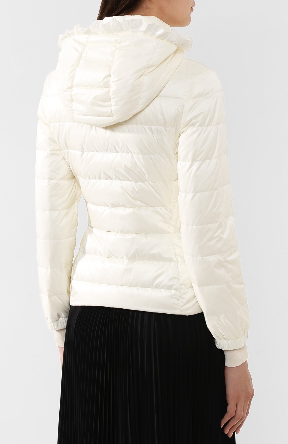Куртка 4 moncler simone rocha MONCLER GENIUS белого цвета по цене 124500 руб., арт. E1-09W-45309-85-C0045, фото 4 Куртка 4 moncler simone rocha MONCLER GENIUS, арт. E1-09W-45309-85-C0045, фото 4