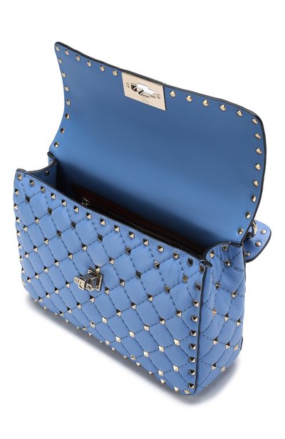 Сумка rockstud spike medium VALENTINO голубого цвета по цене 372000 руб., арт. RW2B0122/NAP, фото 4 Сумка rockstud spike medium VALENTINO, арт. RW2B0122/NAP, фото 4
