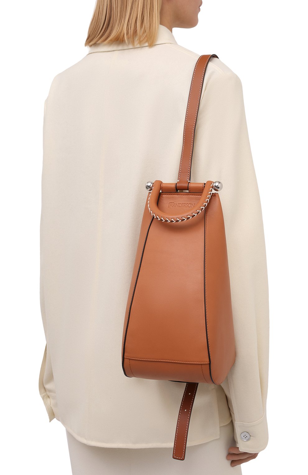 Сумка wedge small JW ANDERSON коричневого цвета по цене 89950 руб., арт. HB0368 LA0019, фото 2 Сумка wedge small JW ANDERSON, арт. HB0368 LA0019, фото 2
