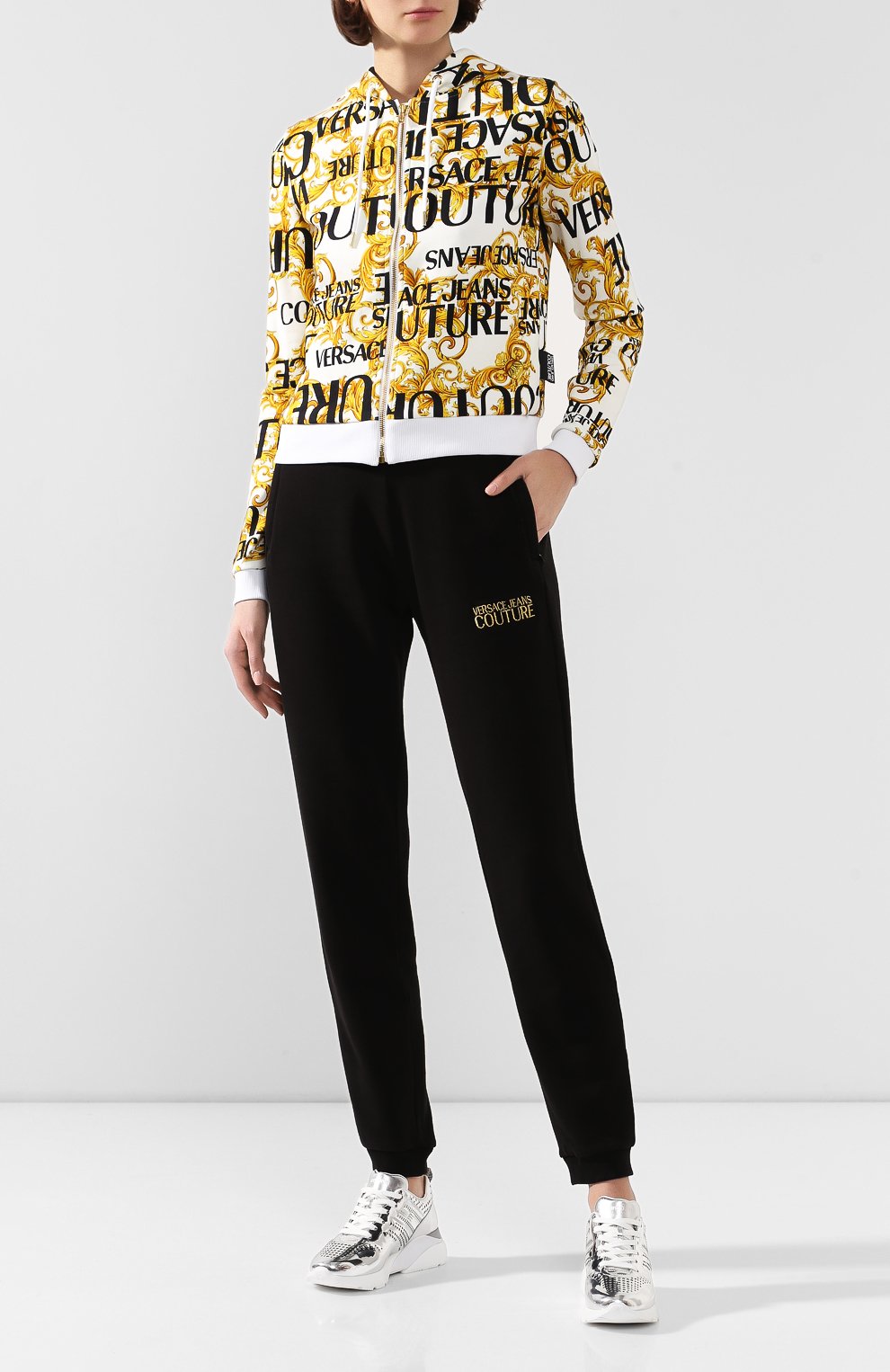 Хлопковая толстовка VERSACE JEANS COUTURE разноцветного цвета по цене 33500 руб., арт. B6HUA790-UDP306/S0592, фото 2 Хлопковая толстовка VERSACE JEANS COUTURE, арт. B6HUA790-UDP306/S0592, фото 2