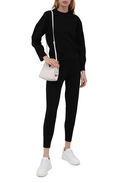 Джоггеры из вискозы STELLA MCCARTNEY черного цвета по цене 85150 руб., арт. 244734/S2253, фото 2 Джоггеры из вискозы STELLA MCCARTNEY, арт. 244734/S2253, фото 2