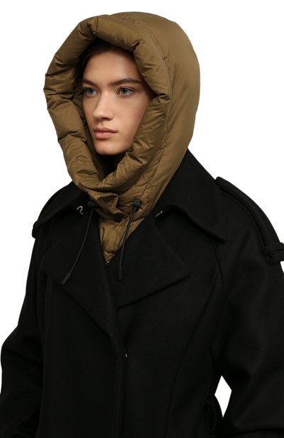 Пуховый капюшон YS ARMY PARIS хаки цвета по цене 25200 руб., арт. 22WFA067XXF64W, фото 2 Пуховый капюшон YS ARMY PARIS, арт. 22WFA067XXF64W, фото 2
