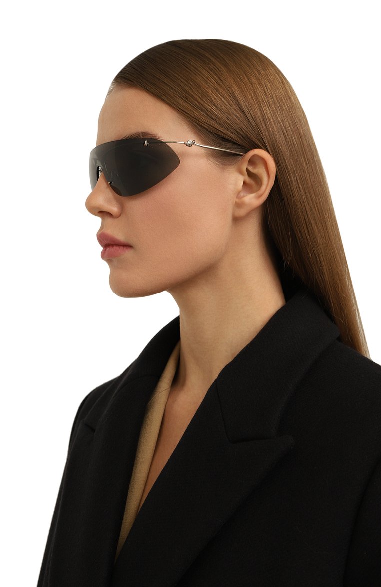 Женские солнцезащитные очки BOTTEGA VENETA черного цвета, арт. BV1272S 002 | Фото 2 (Нос: Не проставлено; Региональные ограничения белый список (Axapta Mercury): Не проставлено; Тип очков: С/з; Материал: Металл; Оптика Гендер: оптика-женское; Очки форма: Маска)