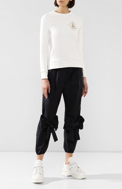 Свитшот 4 moncler simone rocha MONCLER GENIUS белого цвета по цене 43200 руб., арт. E2-09W-80532-00-809FE, фото 2 Свитшот 4 moncler simone rocha MONCLER GENIUS, арт. E2-09W-80532-00-809FE, фото 2