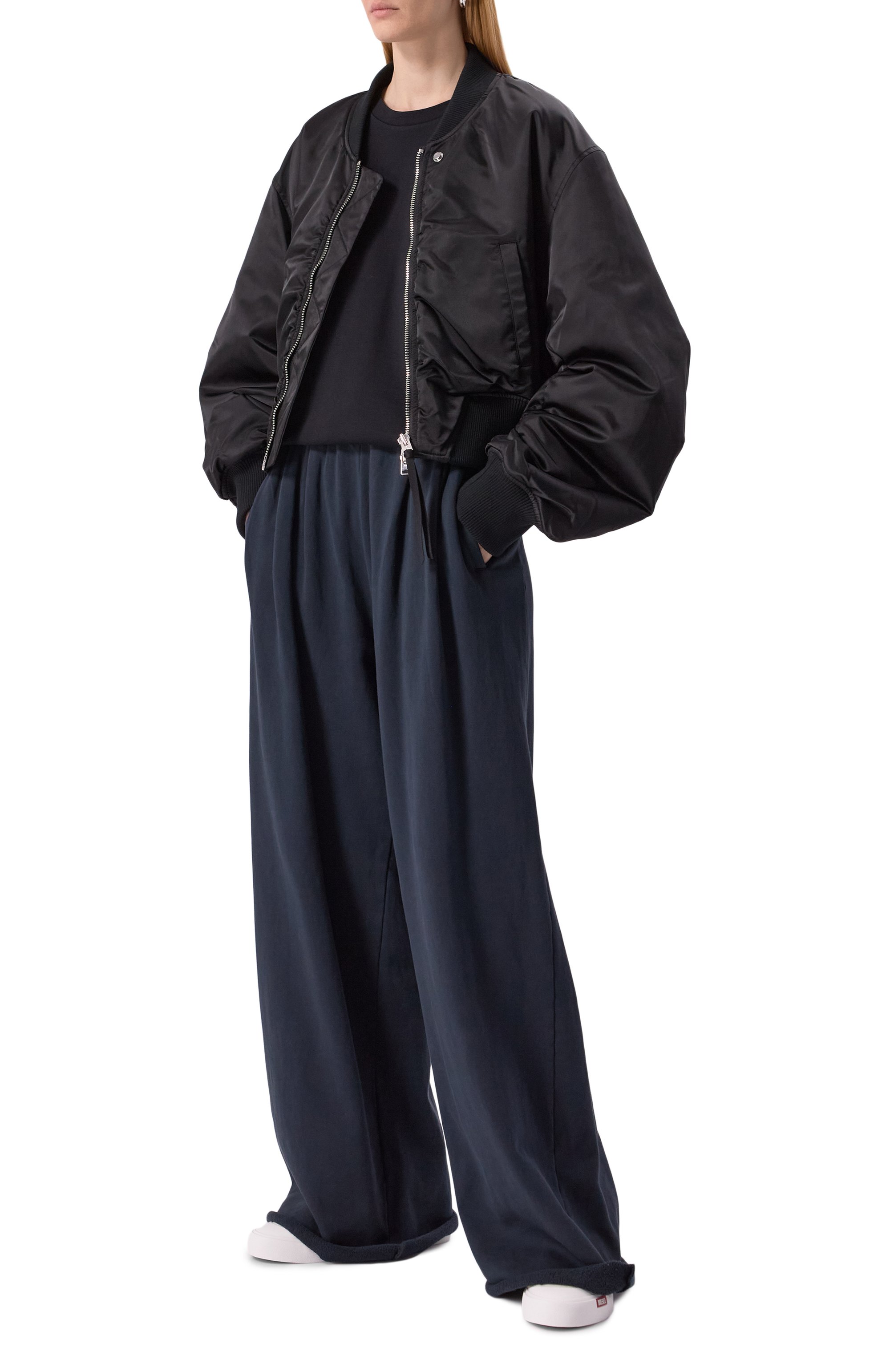 Хлопковые брюки HAIKURE темно-синего цвета по цене 32300 руб., арт. HEW54026TJ048PX, фото 2 Хлопковые брюки HAIKURE, арт. HEW54026TJ048PX, фото 2